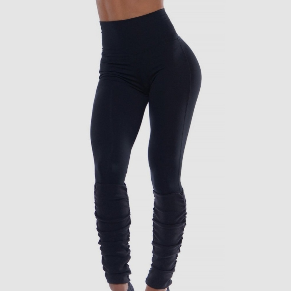 Bombshell high waited black leg warmers leggings